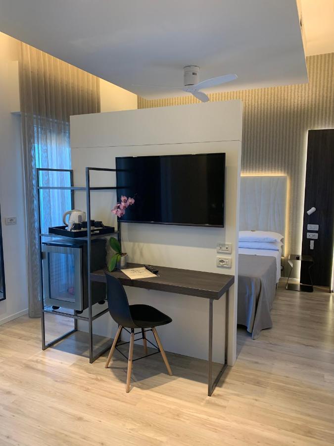 Hotel Gardenia Ріміні Екстер'єр фото