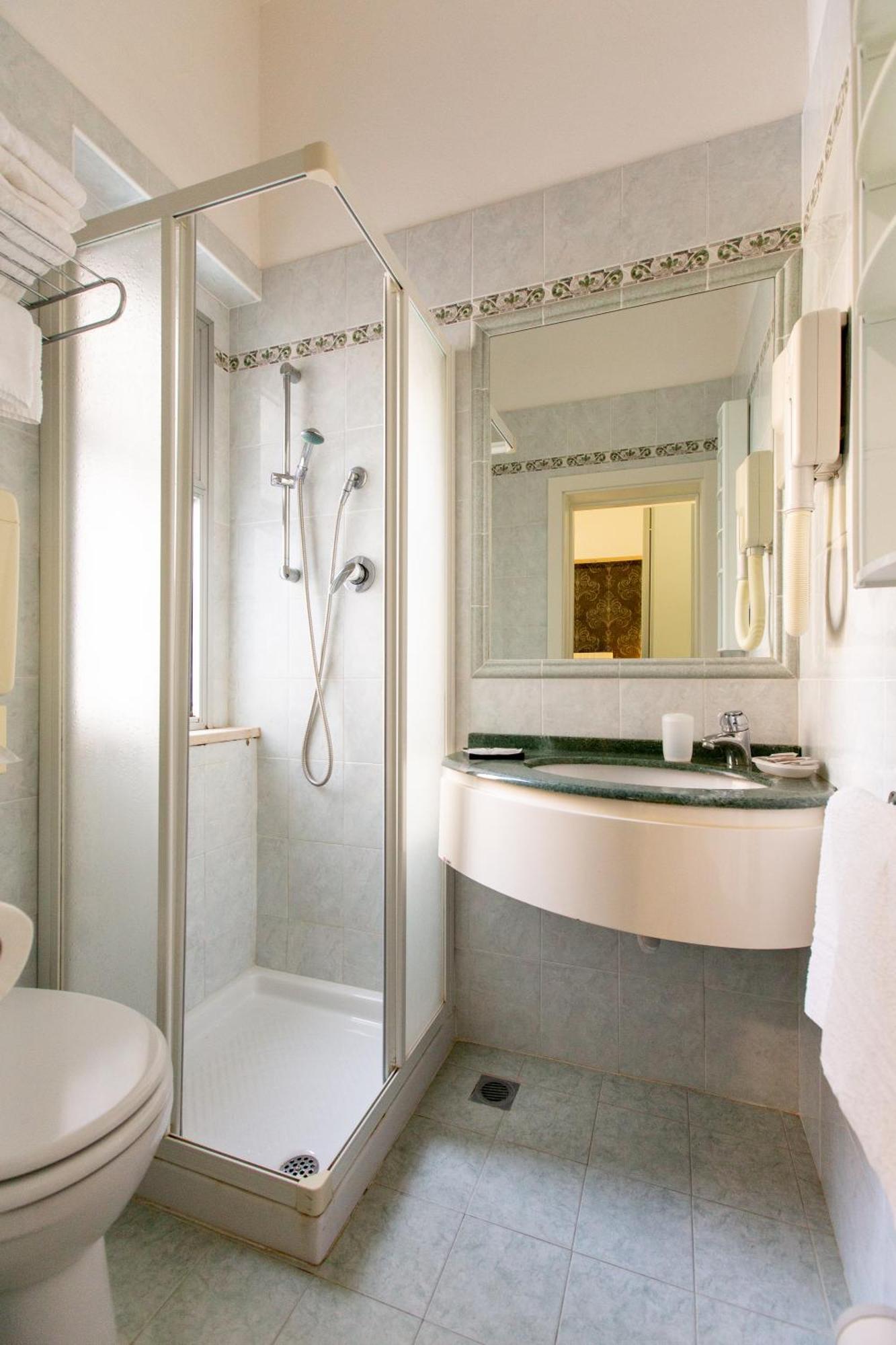 Hotel Gardenia Ріміні Екстер'єр фото