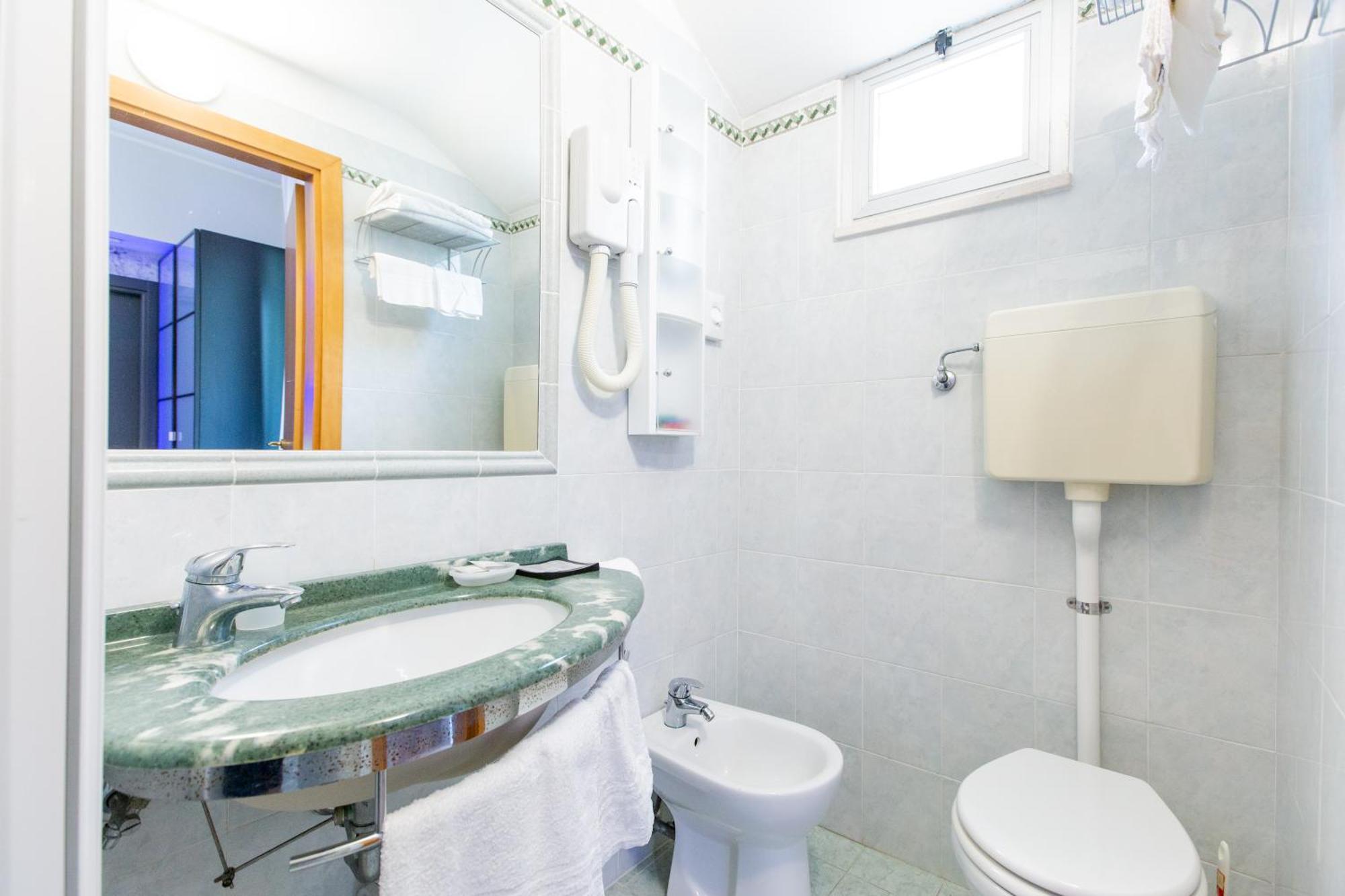 Hotel Gardenia Ріміні Екстер'єр фото