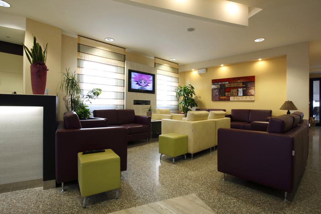 Hotel Gardenia Ріміні Екстер'єр фото